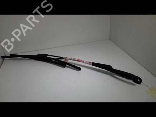 Used Front windshield wiper arm RENAULT LAGUNA I (B56_, 556_) 2.0 (B56C/H/N) (113 hp) 14888571