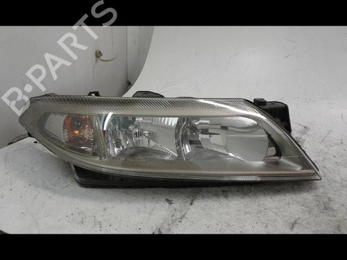 Used Right headlight RENAULT LAGUNA II (BG0/1_) 1.9 dCi (BG08, BG0G) (120 hp) 8967937
