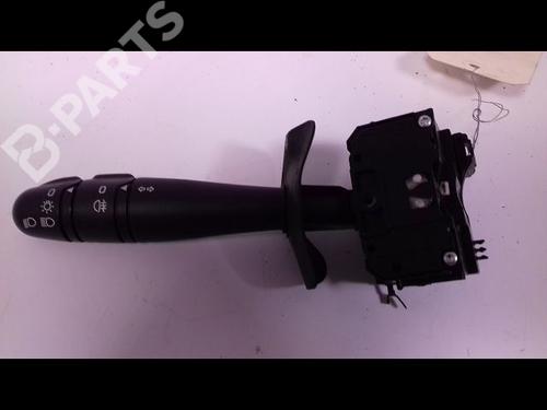 Used Headlight switch RENAULT CLIO II (BB_, CB_) 1.2 (BB0A, BB0F, BB10, BB1K, BB28, BB2D, BB2H, CB0A,... (58 hp) 10373057