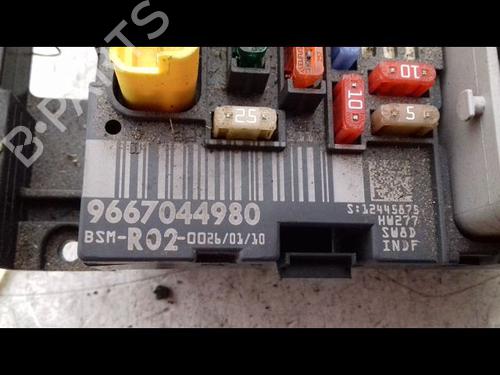 Used Fuse box Fuse box 37530138 37530138
