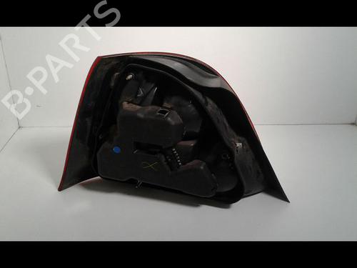 right-taillight-rover-25-i-hatchback-rf-11-16v-xfb001200-1999-2000-2001-2002-2003-2004-2005-2006-8967007 main image