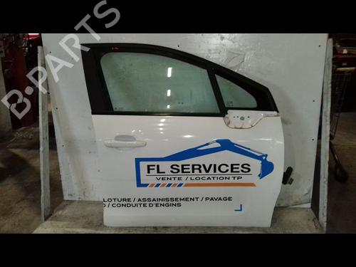 right-front-door-citroen-c3-iii-sx-2016-32432319 main image