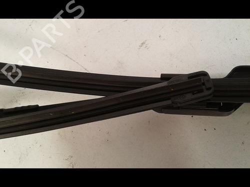 Used Front windshield wiper arm Front windshield wiper arm 14888522 14888522