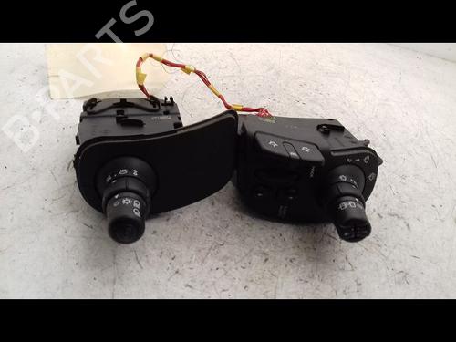 Used Steering column stalk RENAULT CLIO III (BR0/1, CR0/1) 1.5 dCi (BR17, CR17) (86 hp) 31347637