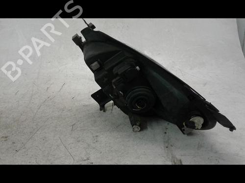 Used Right headlight CITROËN XSARA PICASSO (N68) 1.8 16V (115 hp) 8968705