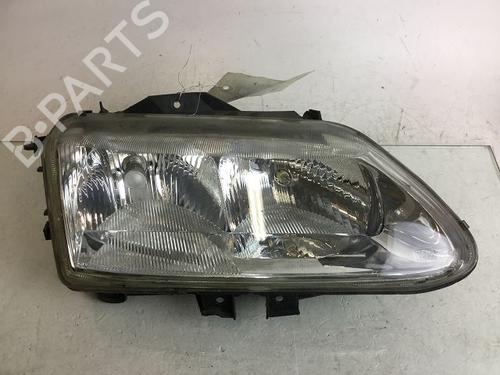 Used Right headlight RENAULT ESPACE III (JE0_) 2.0 16V (JE0N, JE0L, JE02) (140 hp) 23196211