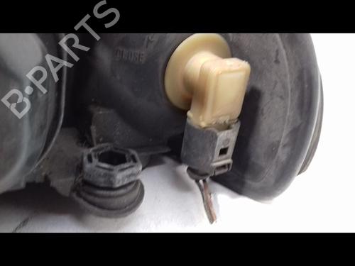 right-headlight-audi-a4-b5-8d2-1994-1995-1996-1997-1998-1999-2000-2001-23196182 main image