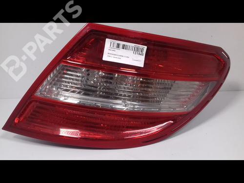 Used Right taillight Right taillight MERCEDES-BENZ C-CLASS (W204) C 200 CDI (204.007, 204.006) (136 hp) 10547944 10547944