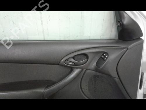Used Left front door FORD FOCUS I (DAW, DBW) 1.8 Turbo DI / TDDi (90 hp) 23195460