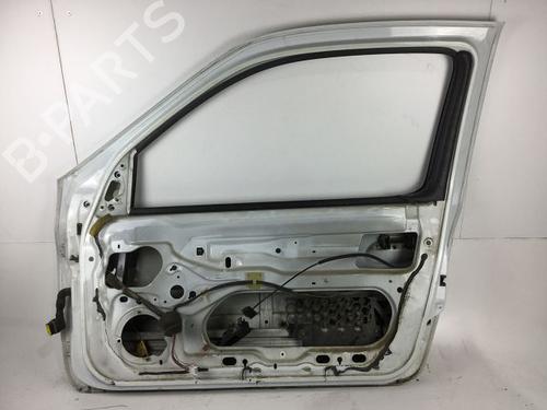 Used Right front door RENAULT CLIO II Hatchback Van (SB0/1/2_) [1998-2025]  23195426