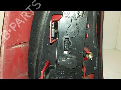 Used Right taillight VW BORA Variant (1J6) 1.9 TDI (130 hp) 29226531