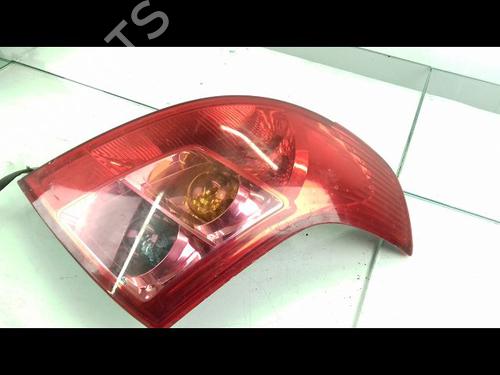 Used Right taillight SUZUKI SWIFT III (MZ, EZ) 1.3 (RS413, ZC11S) (92 hp) 8962470