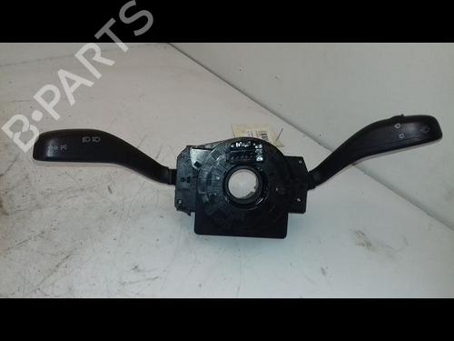 Used Steering column stalk VW POLO (9N_, 9A_) 1.2 12V (64 hp) 22811573