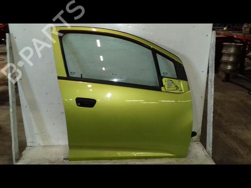 Used Right front door CHEVROLET SPARK (M300) 1.0 (68 hp) 29224962