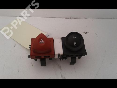 Used Warning switch RENAULT MEGANE II (BM0/1_, CM0/1_) 1.4 16V (BM0B, CM0B) (98 hp) 8971650