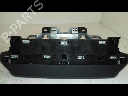 Multifunctionele display PEUGEOT 208 II (UB_, UP_, UW_, UJ_) 1.2 PureTech 100 | BP30949608C48