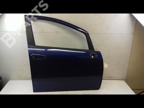 Used Right front door FIAT GRANDE PUNTO (199_) 1.2 (65 hp) 8967463