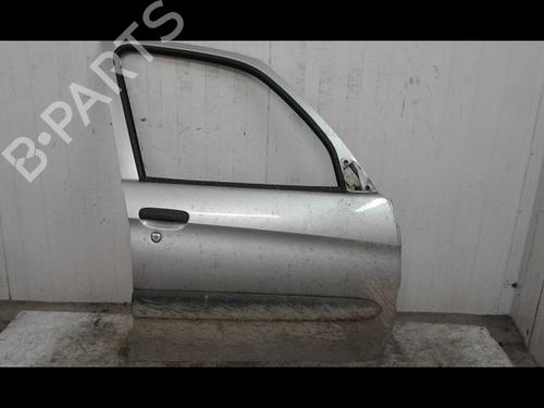 Used Right front door CITROËN XSARA PICASSO (N68) 2.0 HDi (90 hp) 8966998
