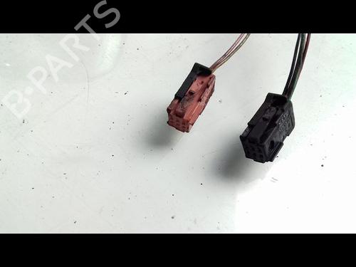 Used Left mirror PEUGEOT 307 SW (3H) 2.0 HDI 110 (107 hp) 8968240