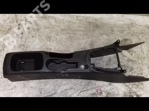Mittelkonsole PEUGEOT 308 I (4A_, 4C_) 1.6 HDi (92 hp) 8964176