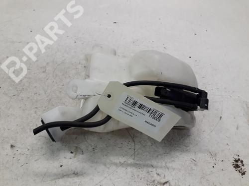 Windscreen washer tank CITROËN C3 Picasso (SH_) 1.4 VTi 95 (SH8FSC, SH8FP0, SH8FP6) 00006431N6