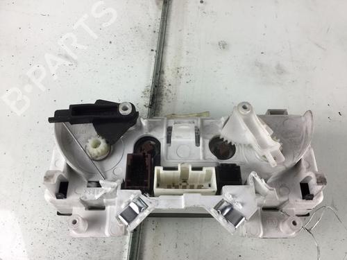 Used Climate control PEUGEOT EXPERT Van (VF3A_, VF3U_, VF3X_) 1.6 HDi 90 16V (90 hp) 8969580