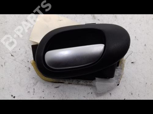 Used Front right interior door handle PEUGEOT 206 Hatchback (2A/C) 1.4 16V (88 hp) 9253927
