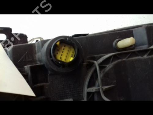 Used Right headlight Right headlight FIAT STILO (192_) 1.9 JTD (192_XE1A) (115 hp) 8967981 8967981