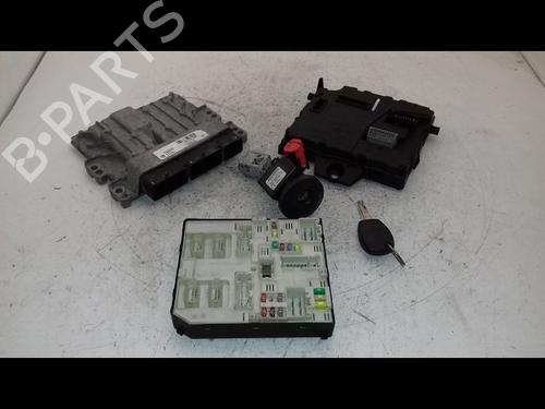 electronic-module-renault-master-iii-van-fv-2010-33135823 main image