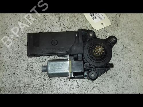 Used Front right window mechanism Front right window mechanism RENAULT MEGANE III Hatchback (BZ0/1_, B3_) 1.5 dCi (86 hp) 39733012 39733012