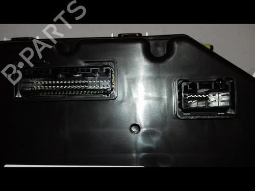 Used Instrument cluster TOYOTA YARIS (_P13_) 1.5 (NSP131_) (112 hp) 11915327