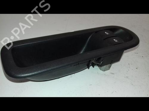 Used Left front window switch RENAULT CLIO III (BR0/1, CR0/1) 1.5 dCi (75 hp) 18968323