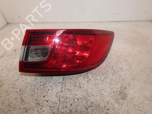 right-taillight-renault-clio-iv-bh_-2012-2013-2014-2015-2016-2017-2018-2019-2020-2021-39699765 main image