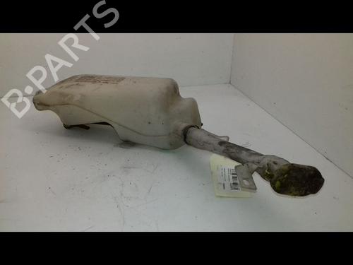 Used Windscreen washer tank RENAULT CLIO III (BR0/1, CR0/1) 1.2 16V (BR02, BR0J, BR11, CR02, CR0J, CR11) (75 hp) 19123643