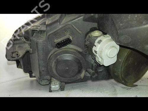 Right headlight RENAULT SCÉNIC III (JZ0/1_) 2.0 dCi (JZ0Y, JZ26) | BP29226208C29 