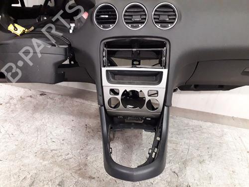 Used Dashboard PEUGEOT 308 I (4A_, 4C_) 1.6 HDi (92 hp) 8965280