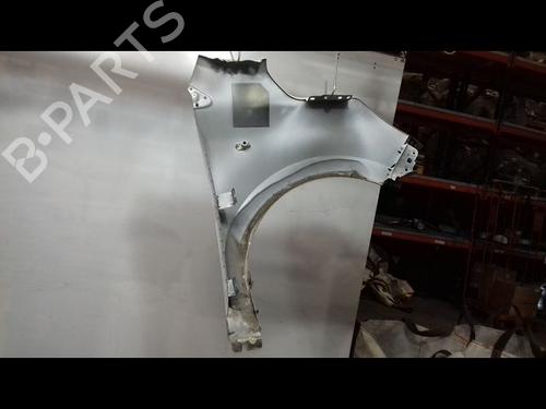 Used Left front fenders Left front fenders 36820236 36820236