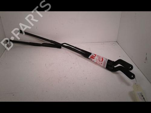 Used Front windshield wiper arm FORD FIESTA V (JH_, JD_) 1.4 TDCi (68 hp) 14888529