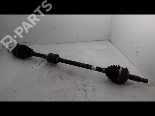 Used Right front driveshaft TOYOTA YARIS (_P13_) 1.5 Hybrid (NHP130_, NHP130) (101 hp) 9106100