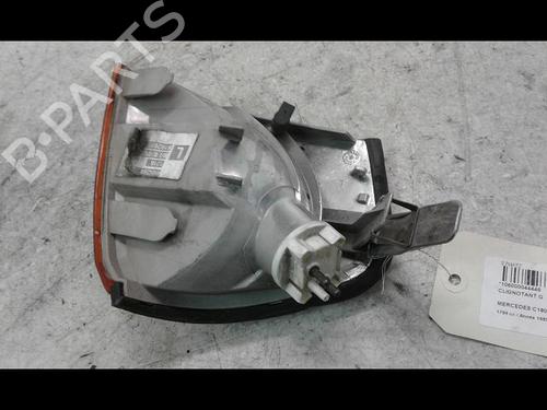 Used Left front indicator Left front indicator MERCEDES-BENZ C-CLASS (W202) C 180 (202.018) (122 hp) 8968141 8968141