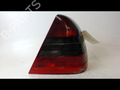 Used Right taillight MERCEDES-BENZ C-CLASS (W202) C 220 D (202.121) (95 hp) 8961004