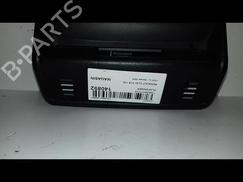 Interior roof light RENAULT CLIO V (B7_) 1.3 TCe 130 (B7MF) | BP19690353I8