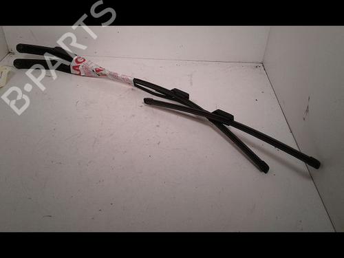 Used Front windshield wiper arm FIAT BRAVO II (198_) 1.9 D Multijet (198AXB1A) (120 hp) 14888528