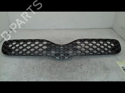 Used Grille Grille TOYOTA YARIS (_P1_) 1.3 (SCP12_, SCP13_, SCP12R, SCP13R) (87 hp) 34049296 34049296