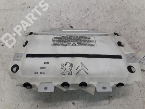 Used Passenger airbag PEUGEOT 308 I (4A_, 4C_) 1.6 HDi (109 hp) 8970789