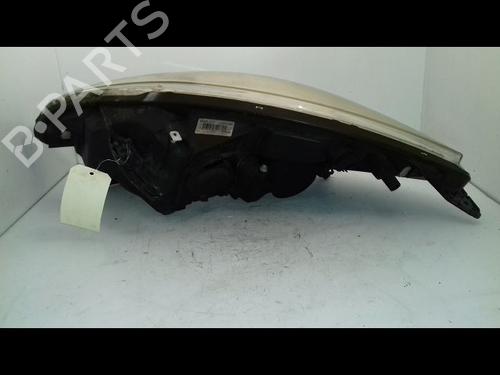 Right headlight RENAULT SCÉNIC III (JZ0/1_) 1.5 dCi | BP29226200C29 