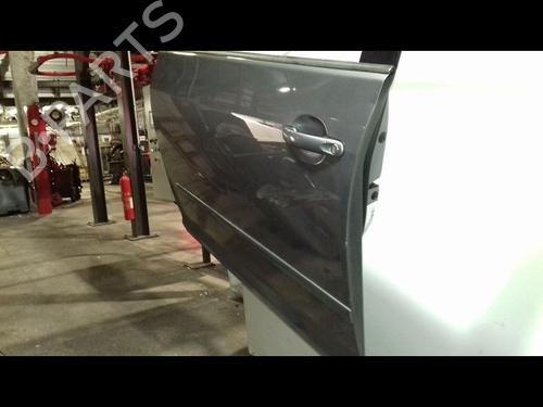 Used Left front door VW GOLF PLUS V (5M1, 521) 1.4 TSI (122 hp) 29225043