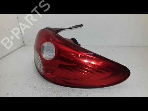 Right taillight PEUGEOT 206+ (2L_, 2M_) 1.4 HDi eco 70 | BP30950296C35
