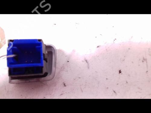 Used Warning switch PEUGEOT 2008 I (CU_) 1.6 HDi (114 hp) 9526119
