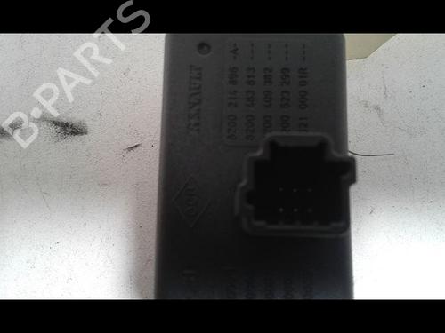 Used Warning switch RENAULT SCÉNIC III (JZ0/1_) 1.5 dCi (106 hp) 8972256